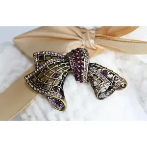 Vintage Purple Crystal Bowe Brooch Antique Beauty Bow Brooch Pin Rhinestone Statement Purple Ribbon Brooch