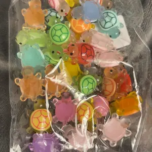 30pcs/50pcs 3D Turtle Figurines, Colorful Translucent Plastic Decorations, Glow in Dark, Home Decor Ornament, Random Color, Suitable for Crafts, Party Favors, Classroom Rewards, And Beach-Themed Activities, Table Decorations, Home Decor, Wall Art Prints