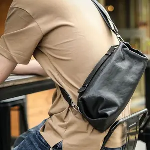 New Men's Crossbody Bag High-end Simple Men's Chest Bag Soft Large Capacity Pillow Handbag Men's Shoulder Bag