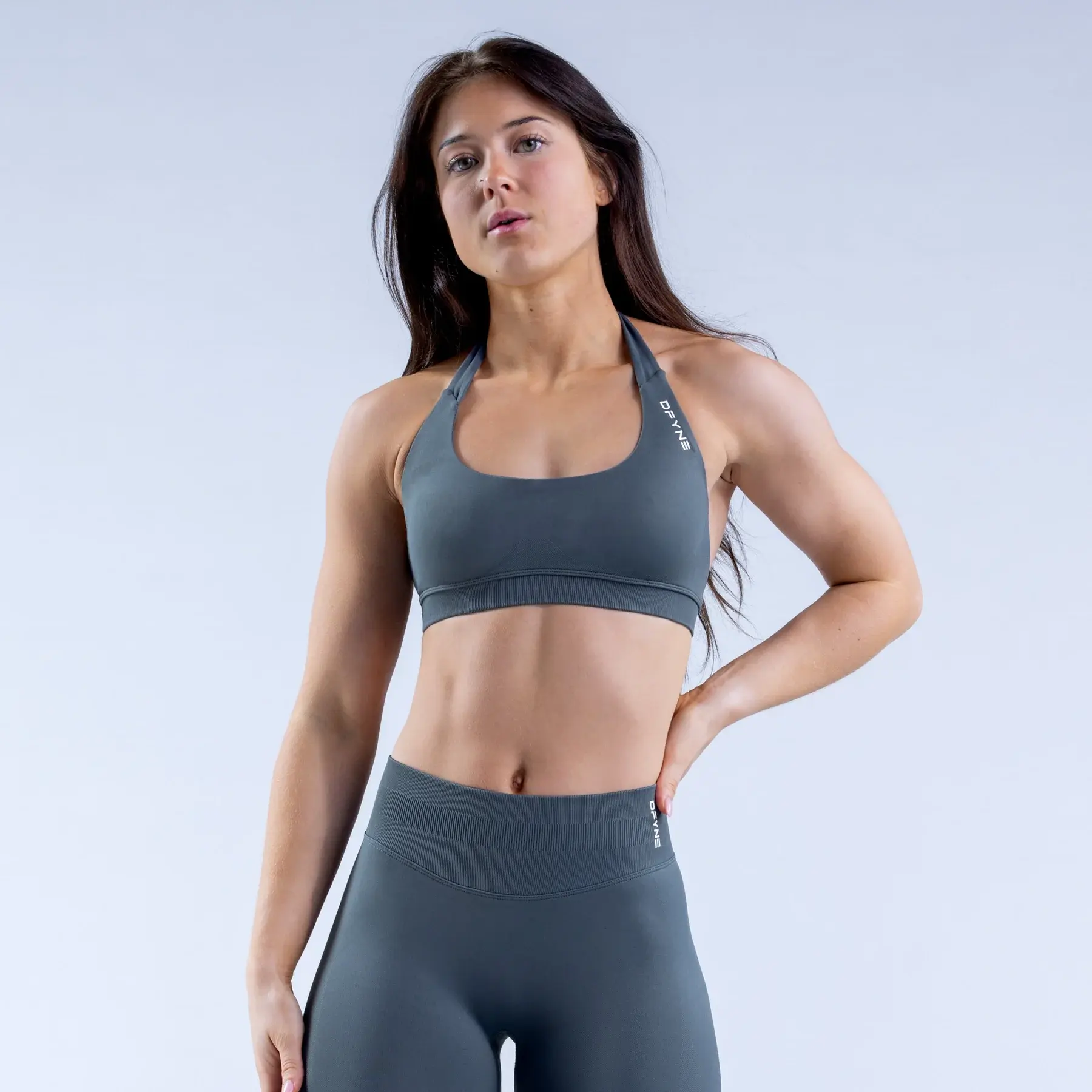 Dfyne Women's Halter Sports Bra, Seamless Strappy Open-Back Top with Medium Support, Adjustable Strap for Sportswear Yoga Gym and Womens Fitness, Casual, Strappy Workout Bra, Yoga Sports Bra