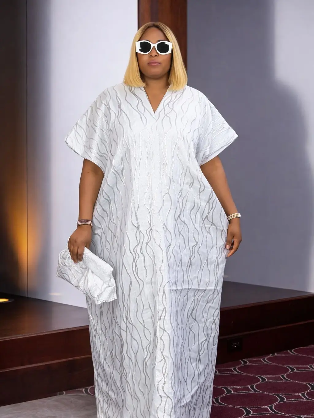 Elegant White Shimmer Waves Kaftan