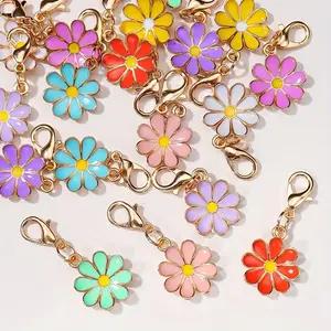 10pcs Colorful Daisy Pendants - Zinc Alloy Keychains with Golden Hooks, Assorted Pastel Flowers for Bags, Keys, Pets & Gifts (Valentine'S Day Decor), Cute Keychain Accessories, Pet Accessories, Playful Design, Durable Keychains