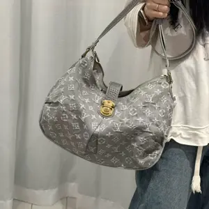 Pre-owned Louis Vuitton denim Shoulder Bags hz1tk