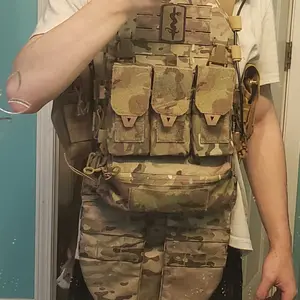 Yakeda YKD-0103 Tactical Vest Equipment for Outdoor 500D Nylon Camouflage Design Square Neck Holsters Protective Gear Activewear