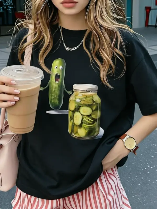 Must-Have Funny Snack Vibe Women’s Loose Cotton Tee | Cute Scared Cucumber Pickle Jar Food Meme Casual Print, Suitable For Picnic Festival Weekend Streetwear, Comfort Oversize Summer Short Sleeve