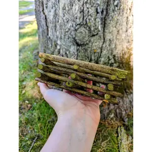 Rustic Twig Fence / Stick Holder Country Style Decor Log Cabin Decor Rustic Cabin Decor Miniature Fence Fall Decorations Hay Bale Cute Fall