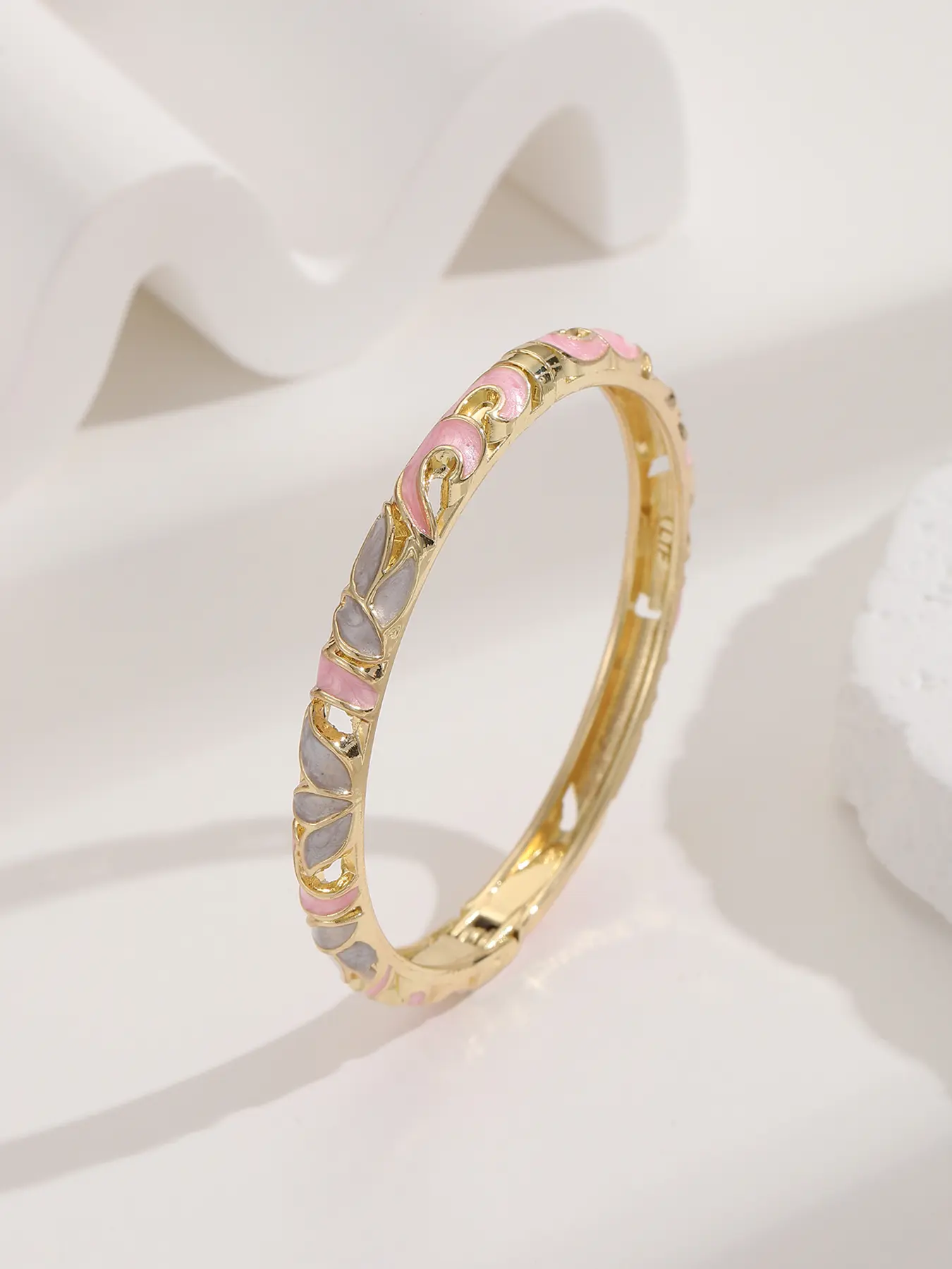 Women's Fashion Vintage Chinese Style Cloisonné Bracelet, Hollow Out Design, Zinc Chain Material, Casual All-Season Jewelry Accessory, Aesthetic Jewelry Gift