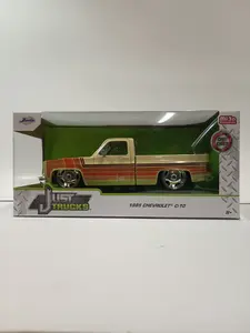 1985 CHEVRLOLET C-10 1:24 DIECAST BY JADATOYS
