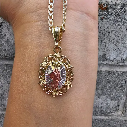santa muerte beautiful pendant necklace