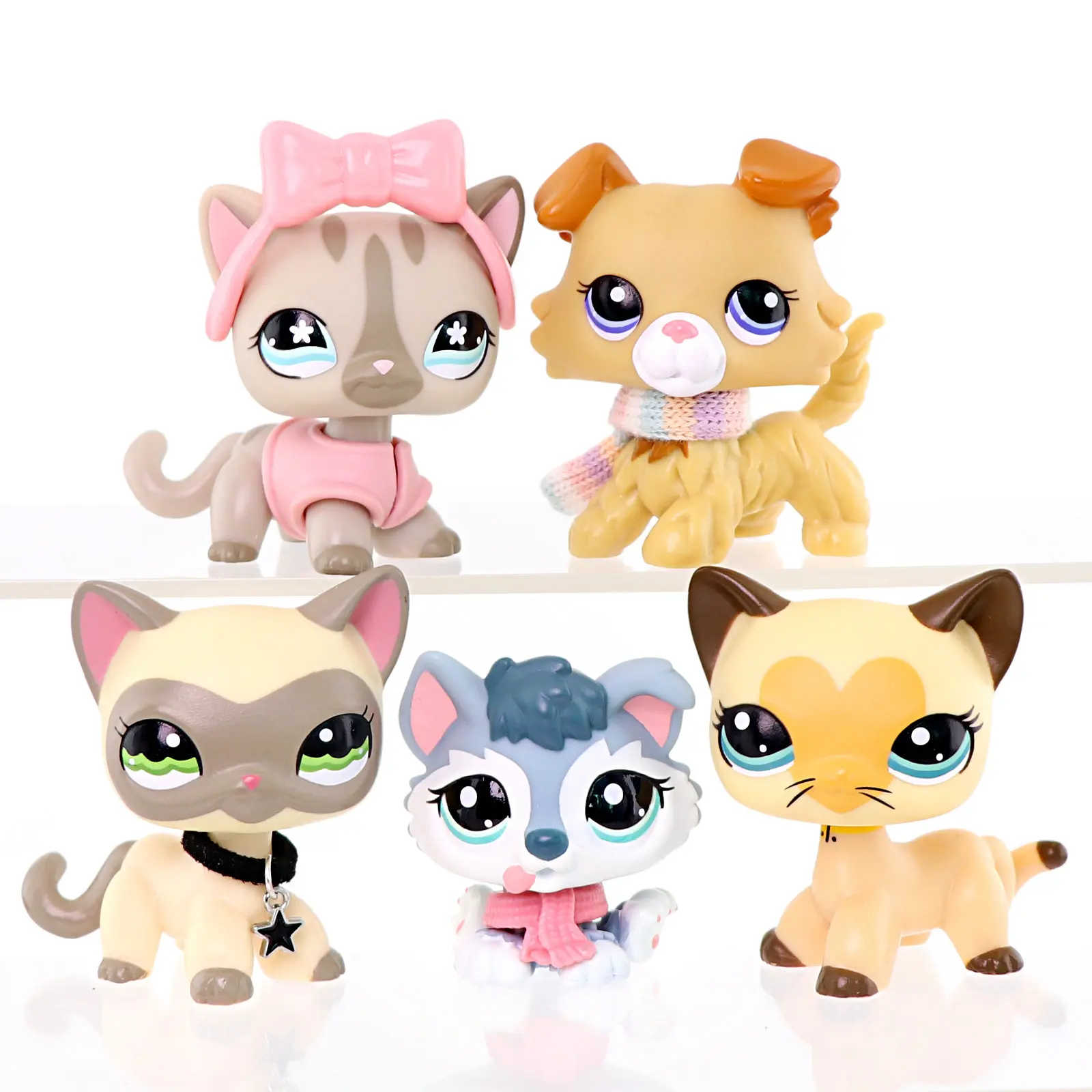 5Pcs Cute Mini Pet Figurines Set, Kawaii Cartoon Cat & Dog Figures with Bow, Scarf, Star Collar Accessories, Collectible Animal Toy, Desk Decor, Girls Kids Birthday Gift