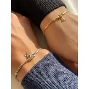 Stainless Steel Alphabet Charm Bracelet, Elegant and Simple Handmade Jewelry, Perfect Gift for Couples, Letter Link Bracelet