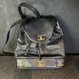 Pre-owned CHANEL As Shown Shoulder Bags Vintage Caviar Skin Triple CC Backpack AK684