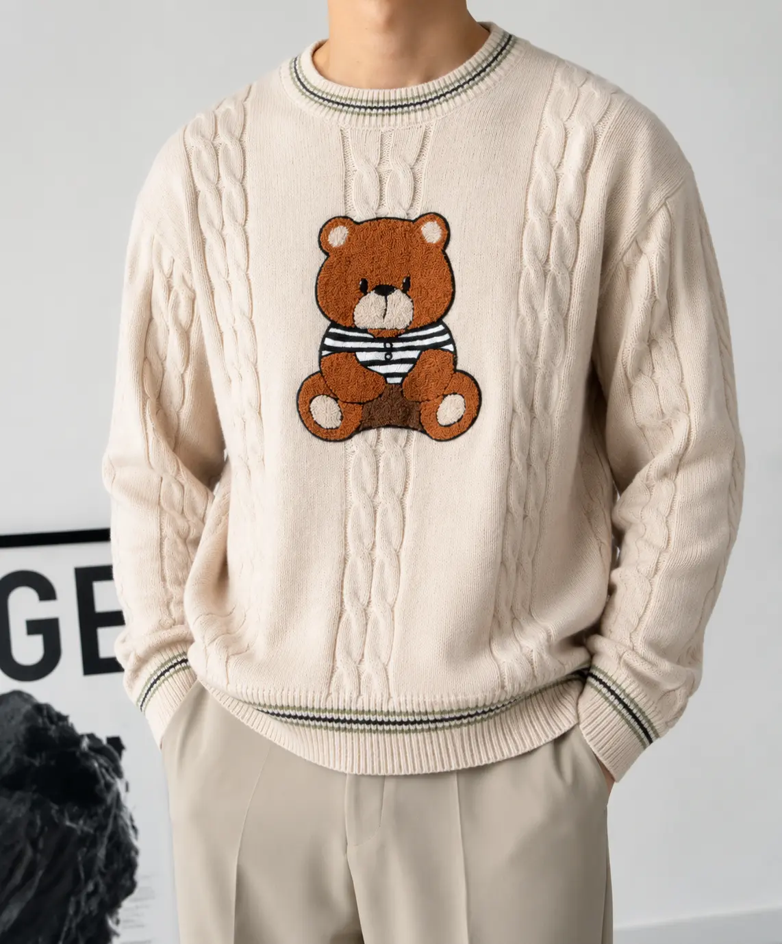 Unisex Oversized Cable Knit Sweater Cute Brown Bear Graphic Patch Pullover Preppy Striped Crewneck Men Women Retro Y2K Streetwear Casual Fall Winter Cozy Warm Knitwear Long Sleeve Jumper Top Harajuku Couple Aesthetic Trendy Outerwear Fashion