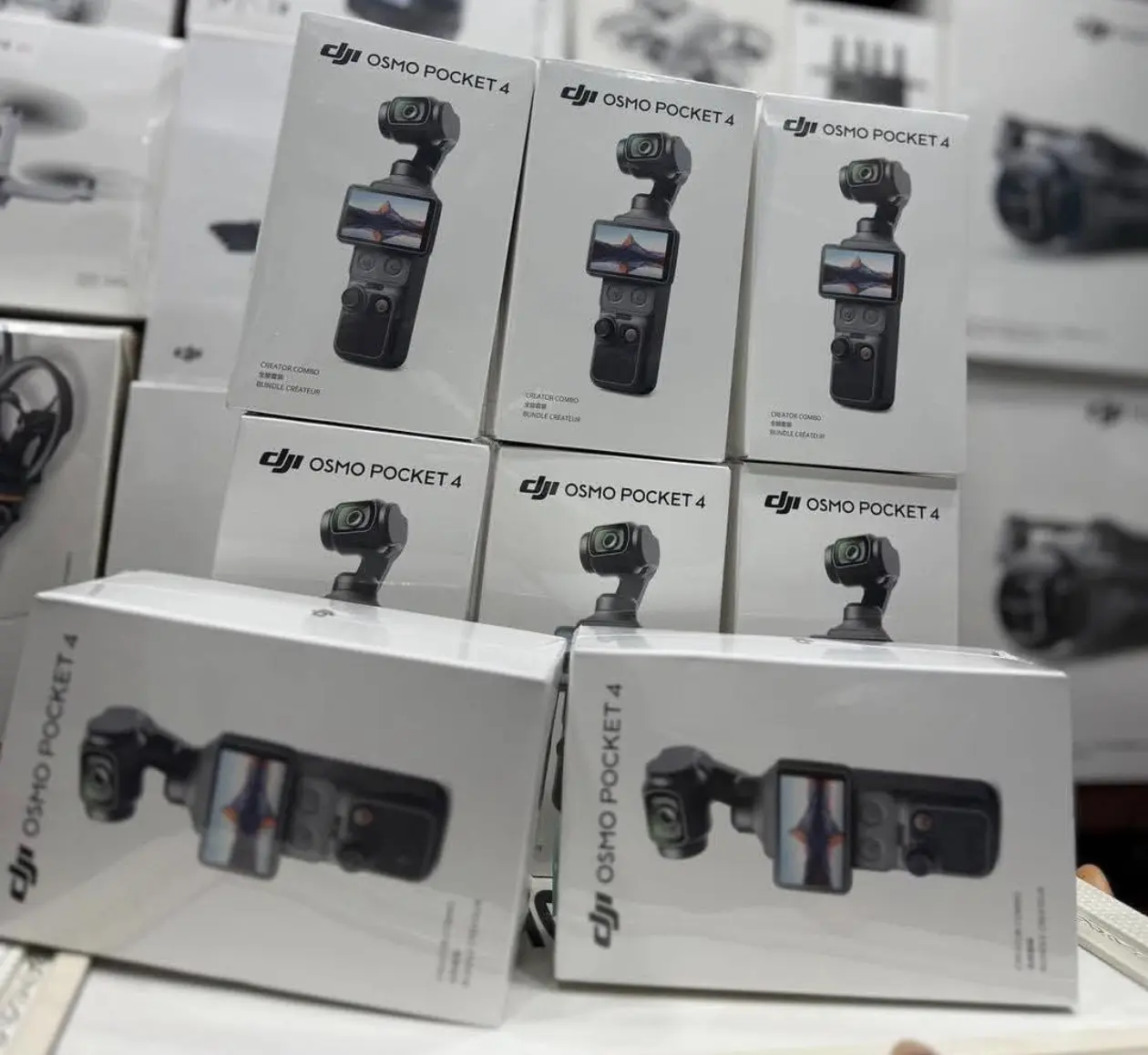 Brand new DJI Osmo Pocket 4 Creator Combo