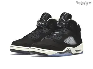 Retro High-Top Suede Basketball Sneakers, Sleek Black Upper with Off-White & Ice Blue Accents, Breathable Mesh Panels, Translucent Outsole, Streetwear Style for Daily OOTD & Edgy Looks