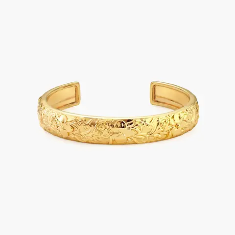 en route 18K Gold Plated Serenade of Orchid Bangle in Gold, 3D Flower Shape featuring Intricate Petal Details, Smooth High Shine for Polished Look, Modern Botanical Aesthetic, Perfect for Weekend Brunch or Vacation Style