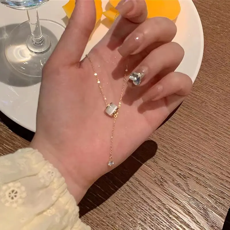 XL 028 Internet celebrity small waist ne