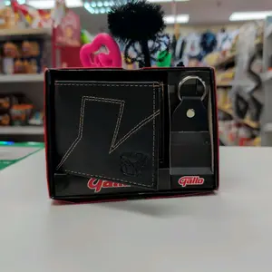 1 Billetera Negra  Guatemalteca Con diseño de la Gallo