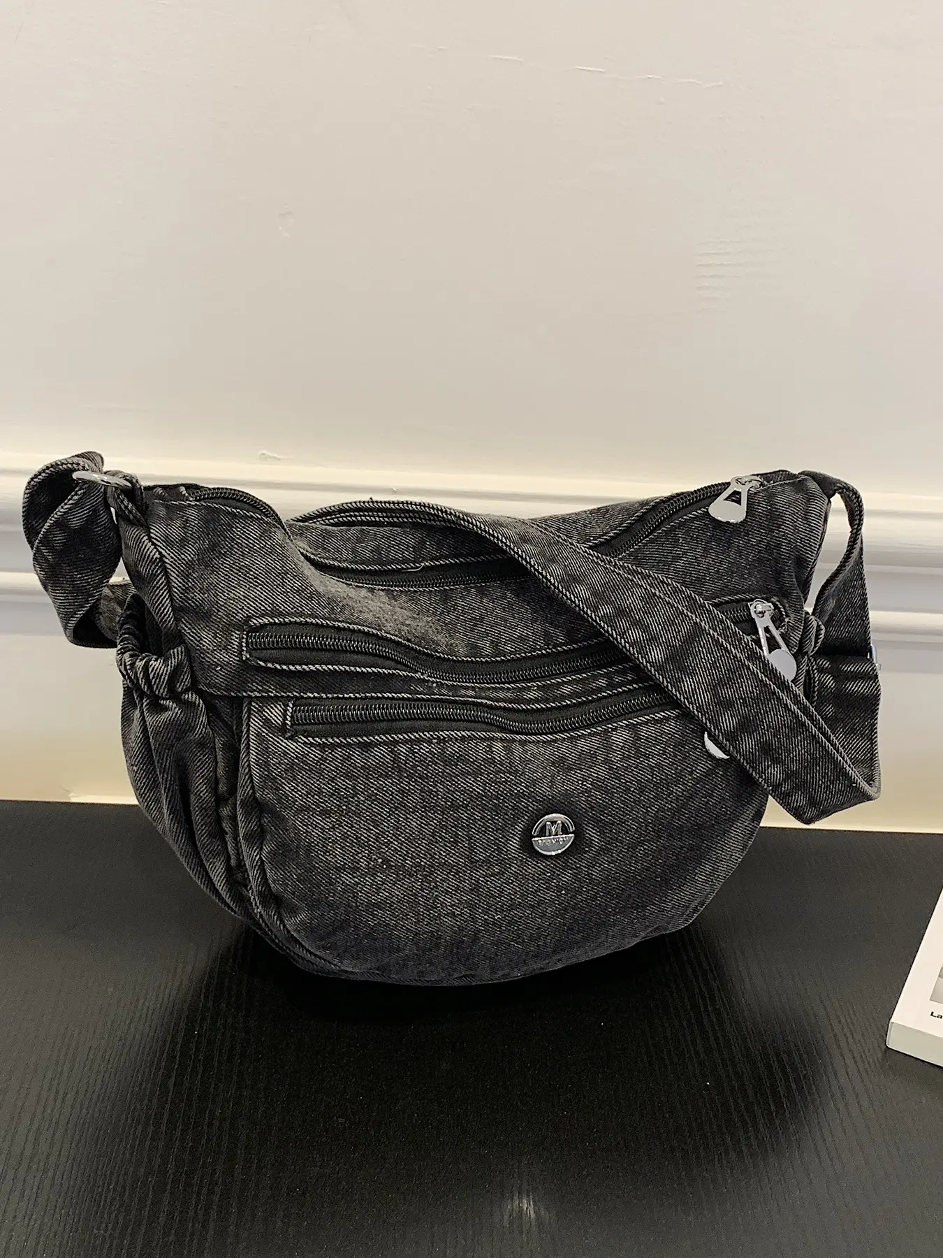 Personalized washing trend leisure versatile shoulder messenger bag, Slouch Bag, retro tooling style stereo versatile messenger bag, adjustable shoulder strap commuter bag, suitable for students' daily travel, shopping and so on.