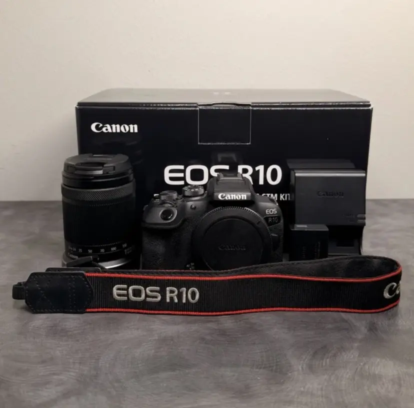Canon EOS R10 Mirrorless Camera Kit RF-S 18-150mm IS STM 24.2MP 3" Black