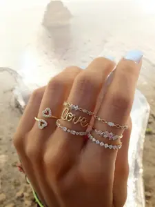 Elegant 7-Piece Crystal Heart Stacking Ring Set for Women, Adjustable Heart-Shaped Gemstone Rings, Perfect Gift for Anniversaries & Birthdays, Heart Design Ring