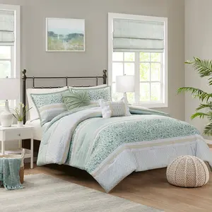 Madison Park Caralie 5 Piece Seersucker Comforter Set with Throw Pillows, Floral Comforter Sets, Microfiber Comforters, All Season Lightweight Comforter, Throw Pillows, Caralie, Full/Queen, King/Cal King,  Aqua, Green, 5 Piece