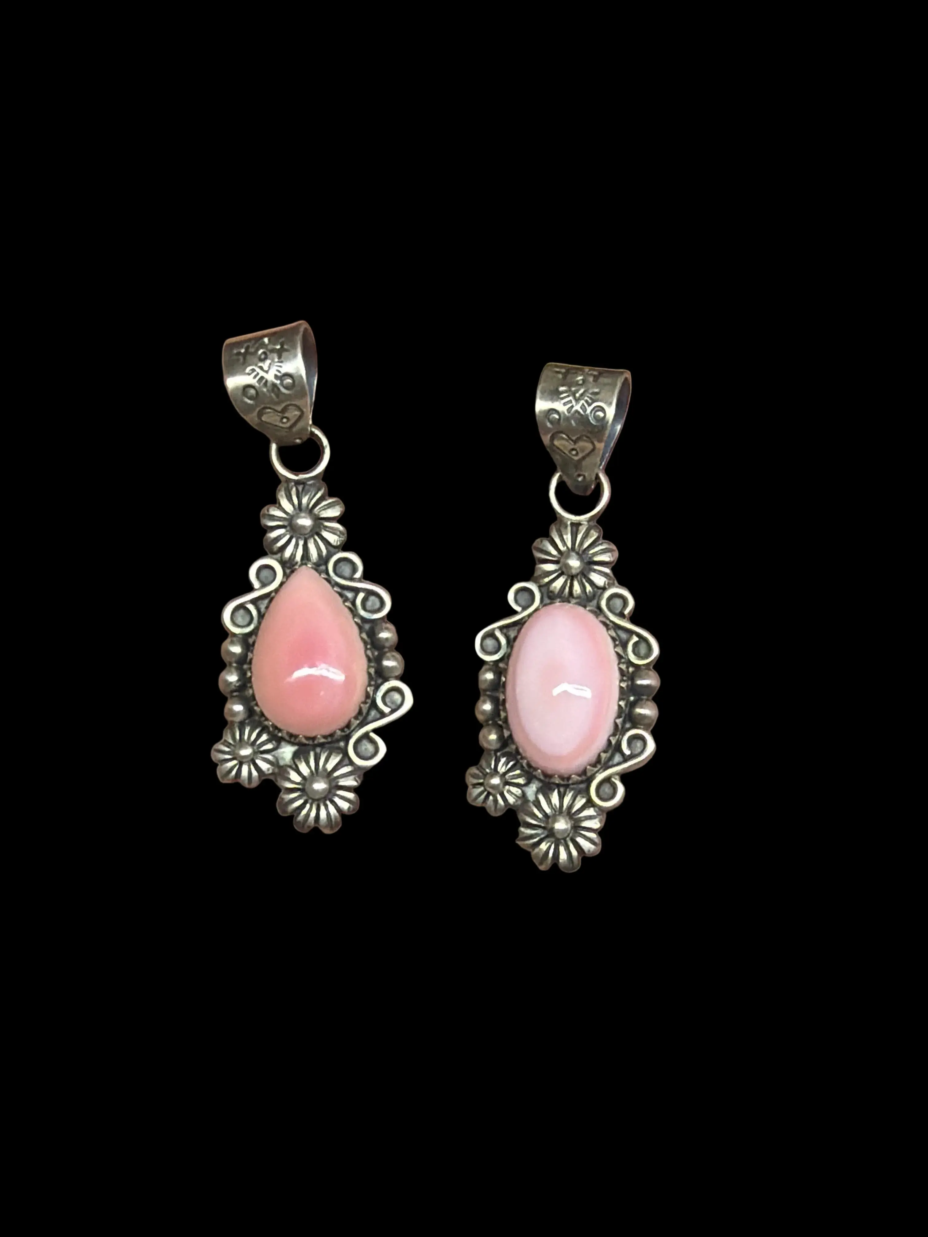 Handcrafted Pink Conch Floral Pendants