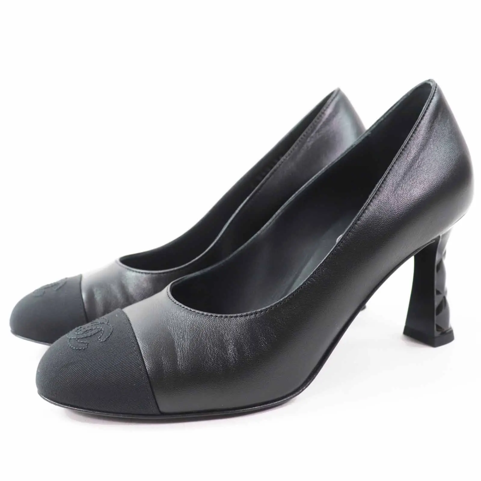 Pre-owned CHANEL Others Small Leather Goods Matelassehir COCO Mark Leather Pumps