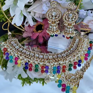 Gorgeous Kundan Set Engagement Female kundan set weddings jewels Punjabi wedding Punjabi jewelry