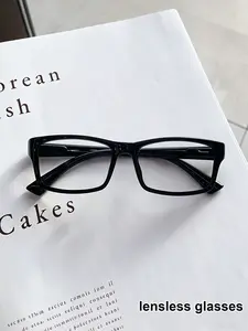 Vintage Square Frame Glasses, No Lenses, Fashionable Accessory, Versatile Daily Wear, Elegant Style, Perfect for All Seasons, Stylish Square Frames, Classic Fashion Glasses
