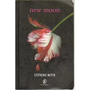 USED-New Moon (Twilight, #2) by Stephenie Meyer (Paperback)