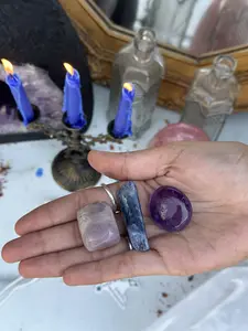 Amityville Apothecary Pisces Zodiac Crystal Kit