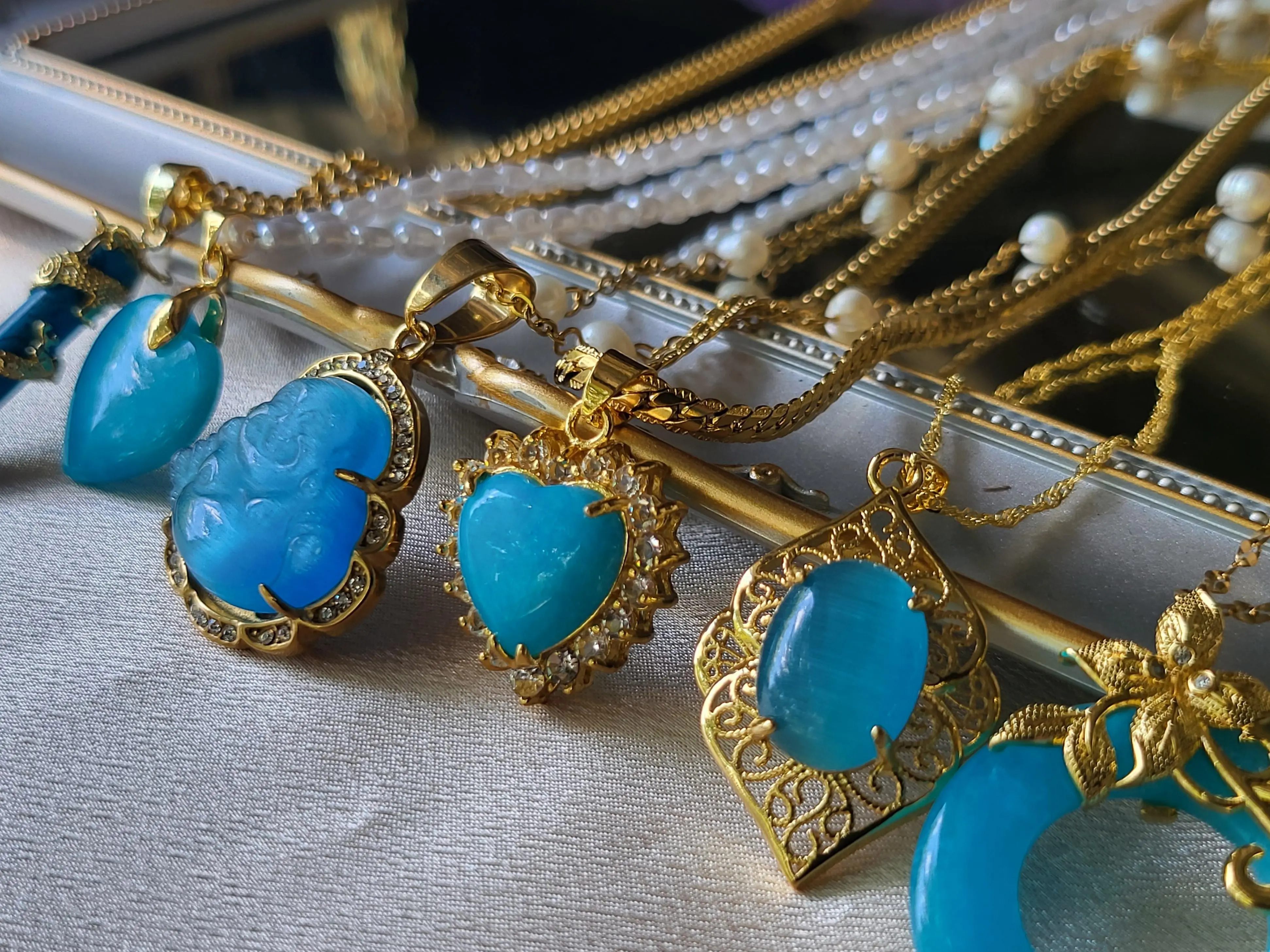 Women's Gold Filled Jade Pendant Necklace, Blue Gemstone Gold Necklace for Women, Elegant Blue Jade-Colored Jewelry Accessory, Gold Necklace Women
