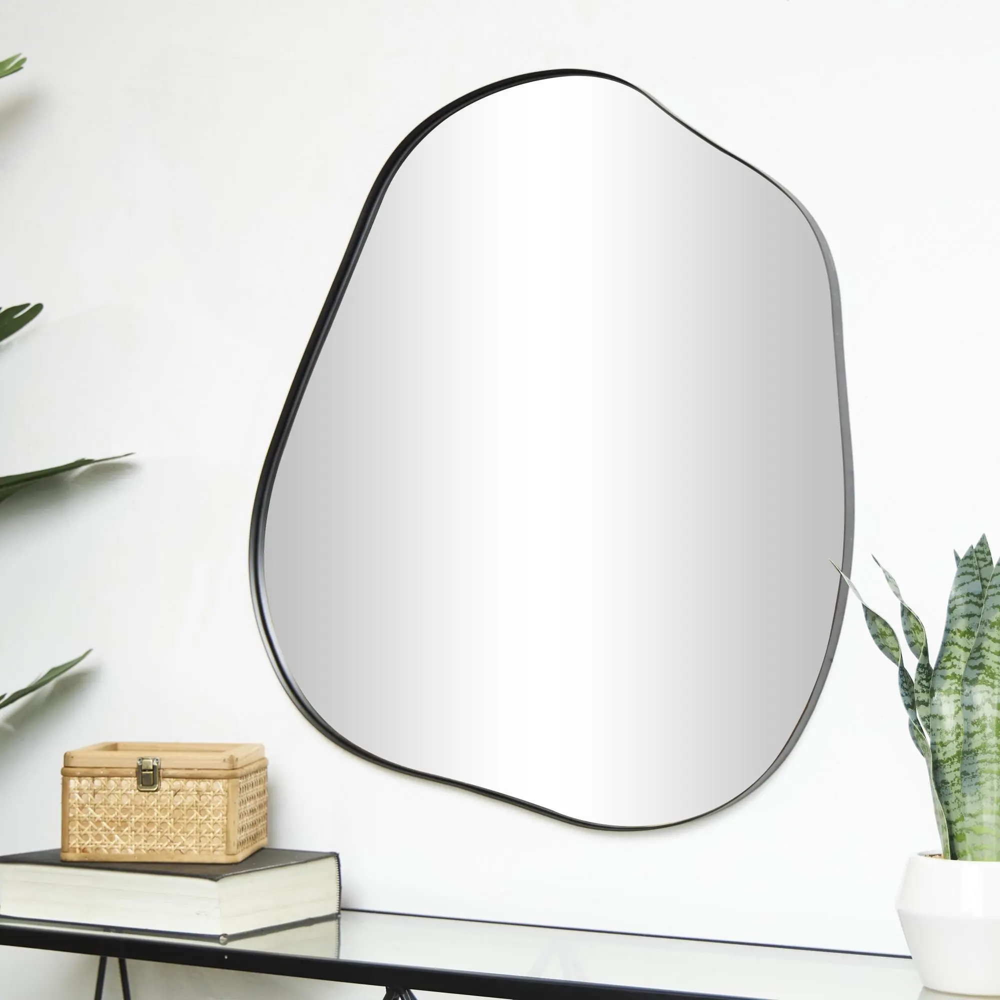 CosmoLiving by Cosmopolitan Abstract Black Metal Oval Wall Mirror, 31l x 1w x 27.75h Inches, Industrial Minimalist Modern Home Decor for Entryway