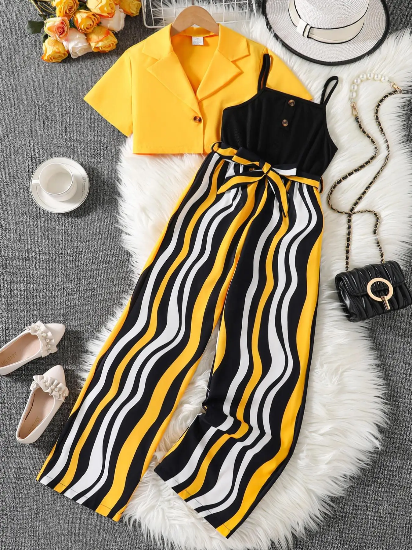 Girl's Two-piece Set, Casual Fashion Sleeveless Striped Jumpsuit & Short Sleeve Outerwear for Daily Outdoor Wear, Kids Clothing for Summer, Summer Clo