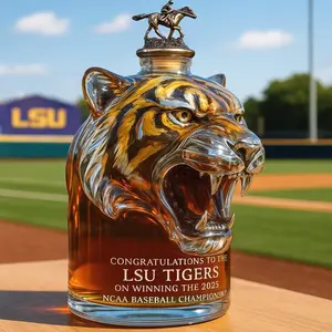 Painted Lion Head Whiskey Decanter, High Borosilicate Glass, Creative Wine Decanter, Animal Bottle for Home Bar Decoration