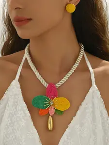 Boho Raffia Flower Statement Necklace & Earring Set, Multi-Color Woven Floral Choker with Gold Teardrop Pendant, Lightweight Summer Beach Jewelry for Women, Perfect for Vacation, Party, Wedding, Daily Wear, Gift for Her