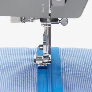SINGER® Zipper Presser Foot
