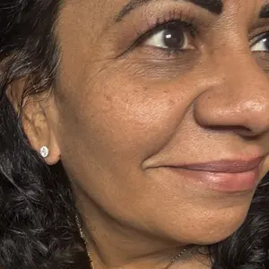 [D1 E103 ] S925 Halo VVS Round Cut Synthetic Moissanite Stud Earrings Screw Back Halo Synthetic Moissanite Earrings Jewelry Perfect Birthday Gift Men's Women's Silver Studs Gold Studs Wedding Set E103