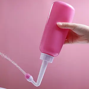 Portable Perineal Irrigation Spray Bottle, Leak-Proof Sitz Bath for Postpartum Care, 16.91 Oz Capacity, No Fragrance, Durable Plastic, Two Color Options