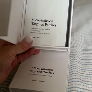 Product Review of Qure Micro-Infusion Anti Wrinkle Patches for Smile Line, Frown lines, Under Eye Bags, Puffiness, Crow's Feet - Retinol, Niacinamide, Caffeine, Peptides - Dissolvable for Overnight Use - 8 Pairs from P**a C**a