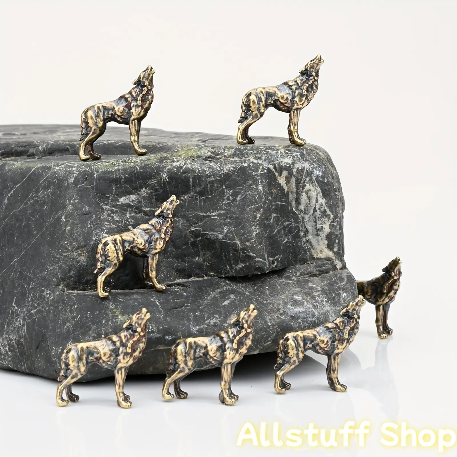 2pcs, Zinc Alloy Simulation Mini Wolf Ornament, Roaring Wolf, Retro Zinc Alloy Material, Moss Flowerpot Micro Landscape Ornament, Psychological Sand Table Ornament, Tabletop Gardening Potted Plant Decoration, Animal Mini Bonsai Decoration