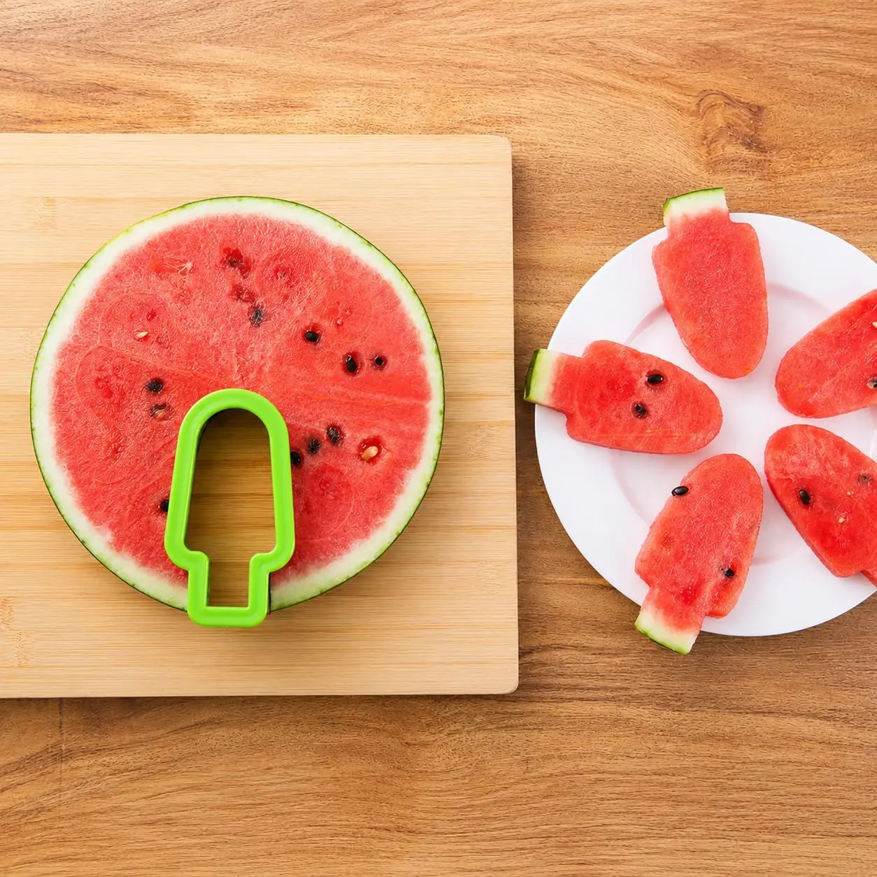 Watermelon Popsicle Cutter Mold,Stainless Steel Sandwich Cutter and Sealer,Easy Manual Fruit Cutter,DIY Ice Popsicle Molds for Fruits Lunch Party Yogurt Juice Smoothies Sticks(Green)