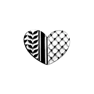 Keffiyeh Heart Hard Enamel Badge / Pin / Brooch with premium backing