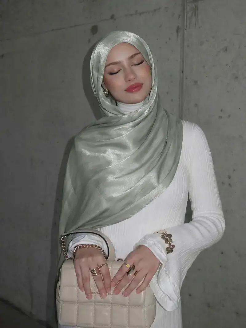 1 piece women’s solid color shiny chiffon everyday headscarf beach shawl sun protection headscarf Hijab