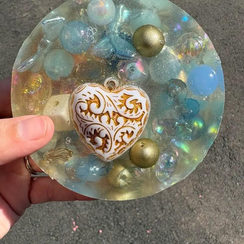 ONE AVAILABLE- Remeltable Gel Heart Locket Picky Pad - REUSEABLE PICKY PAD