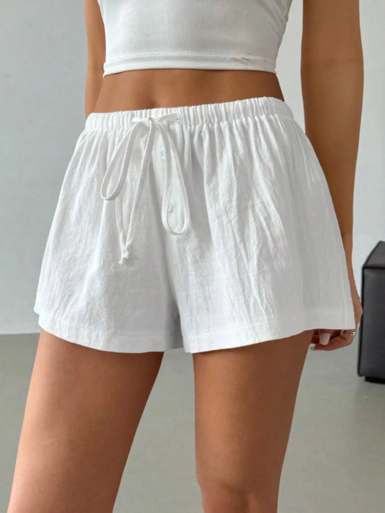 Women's Summer Casual Chic Striped Drawstring Waist Belt Shorts, Loose-Fitting Y2K Style, Elastic Waist, Short-Length, Perfect for Daily Wear, Baggy, Bottoms