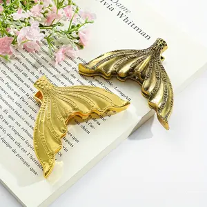 1pc Metal Mermaid Tail Bookmark, Unique Bookmarked Gift for Men and Women, Reading Accessory for Book Lovers