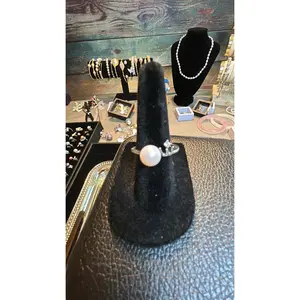 White pearl ring adjustable