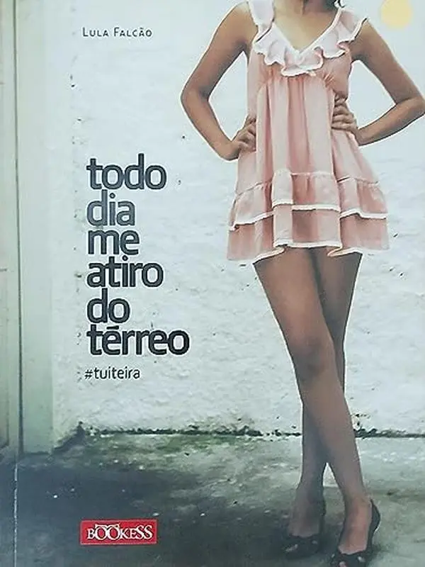 USED-livro todo dia me atiro do terreo lula falco 2011 Ed. 2011 by Lula Falcão (Paperback)